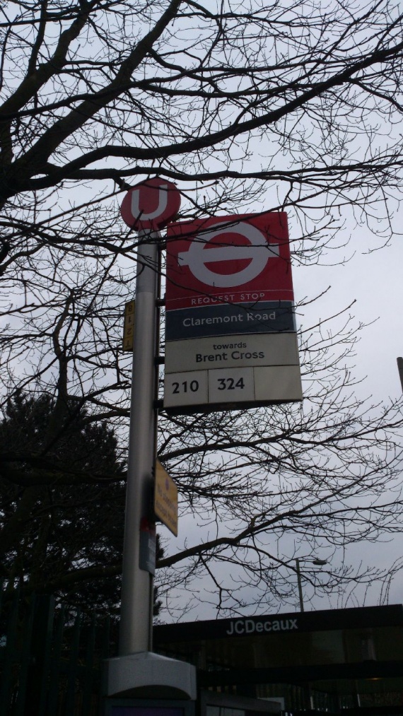 Автобусная остановка в Лондоне